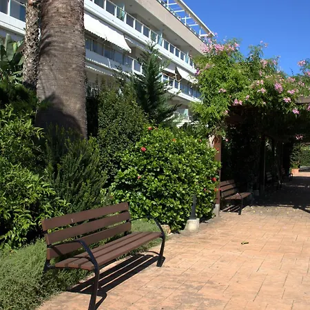 Apartamento A Lovely Swimming Pool, Parking, Padel *