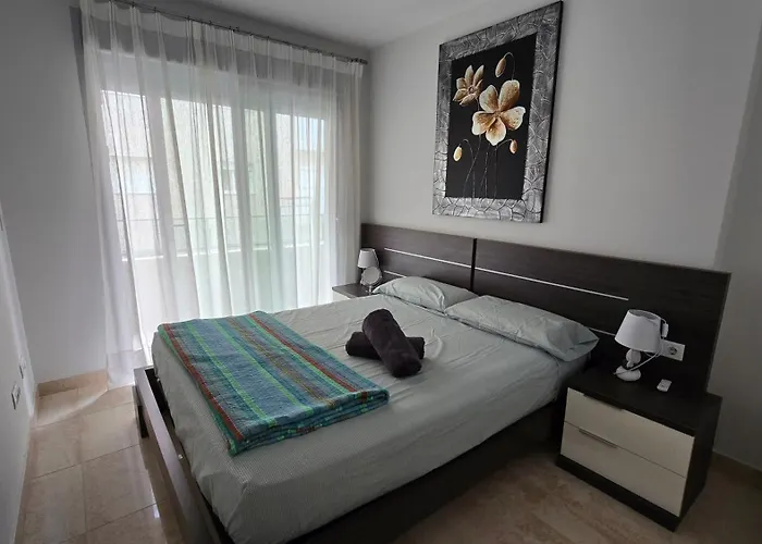 Апартаменты A Lovely Swimming Pool, Parking, Padel Дения