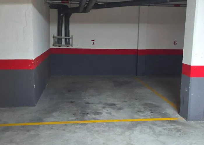 A Lovely Swimming Pool, Parking, Padel *