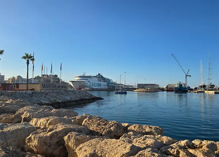 Apartamento A Lovely Swimming Pool, Parking, Padel