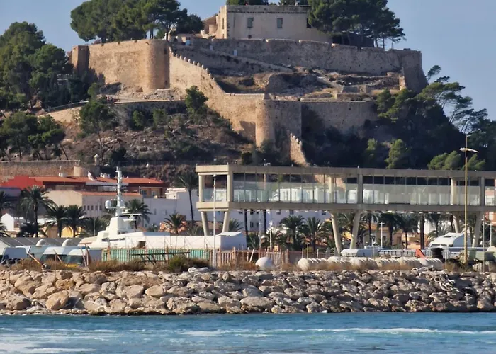 A Lovely Swimming Pool, Parking, Padel Dénia