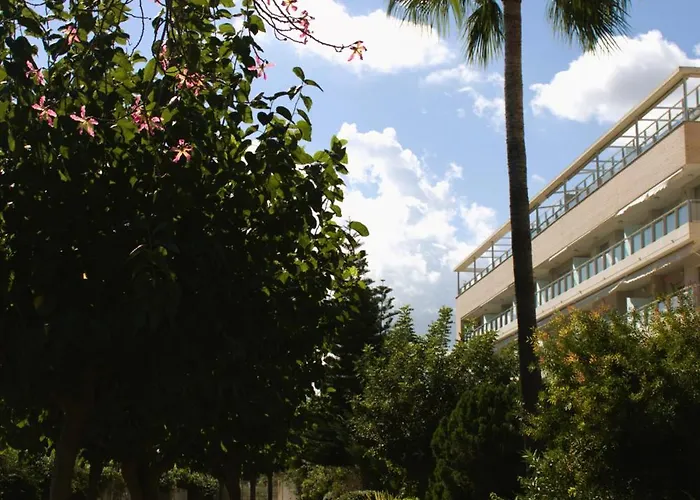 A Lovely Swimming Pool, Parking, Padel *